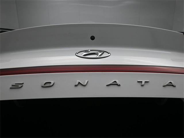 Photo of 2021 Quartz White Hyundai SONATA