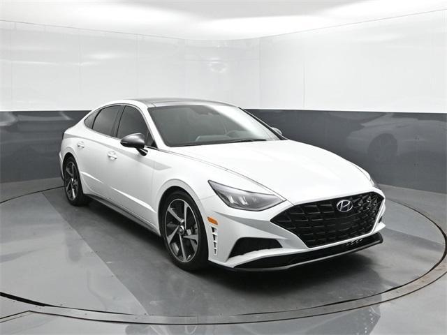Photo of 2021 Quartz White Hyundai SONATA