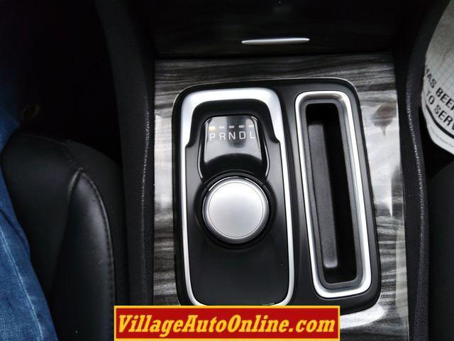 Photo of 2017 Billet Silver Metallic Clearcoat Chrysler 300
