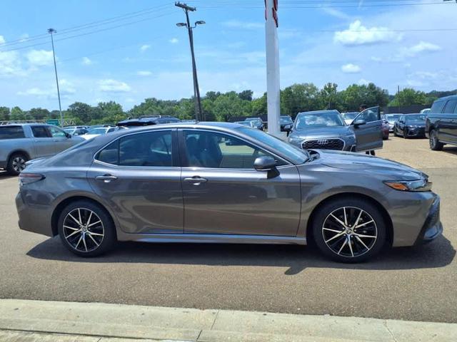 Photo of 2024 Predawn Gray Mica Toyota Camry
