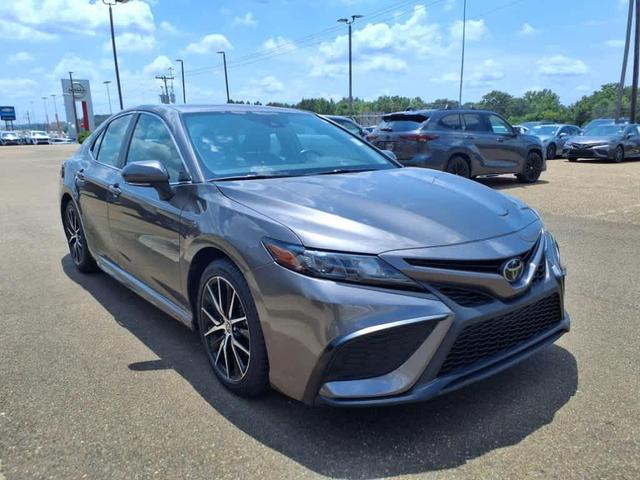 Photo of 2024 Predawn Gray Mica Toyota Camry