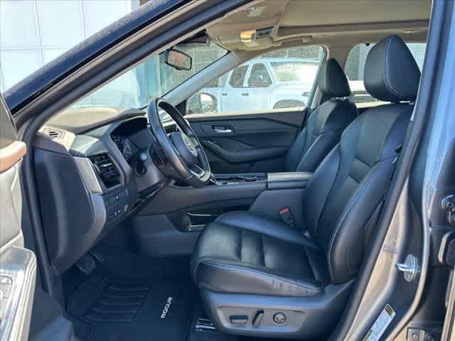 Photo of 2023 Gun Metallic Nissan Rogue