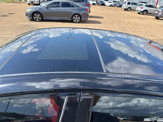 Photo of 2023 Wind Chill Pearl/Midnight Black Metallic Toyota Camry