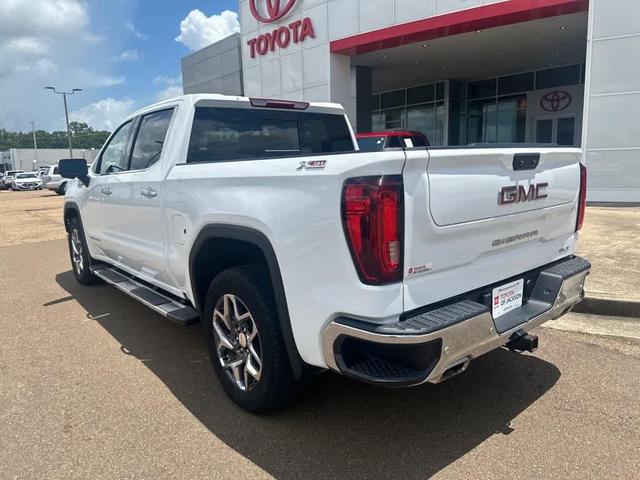 Photo of 2024 Summit White GMC Sierra 1500