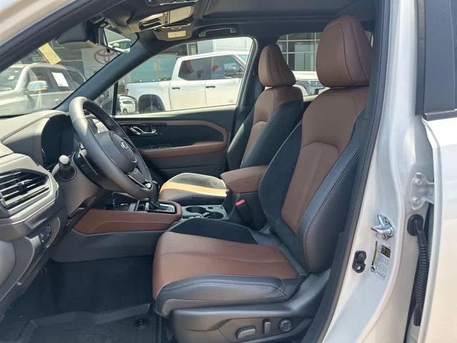 Photo of 2025 Crystal White Pearl Subaru Forester