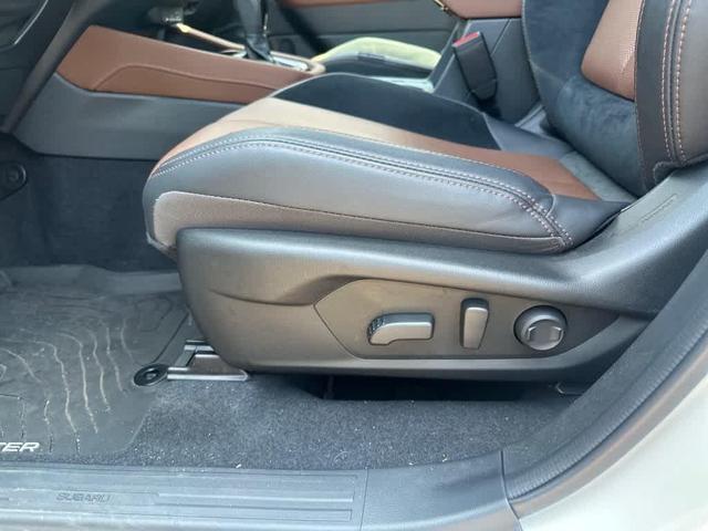 Photo of 2025 Crystal White Pearl Subaru Forester