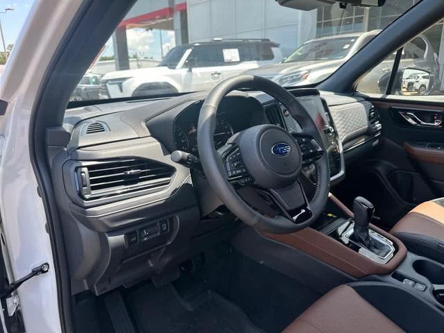 Photo of 2025 Crystal White Pearl Subaru Forester