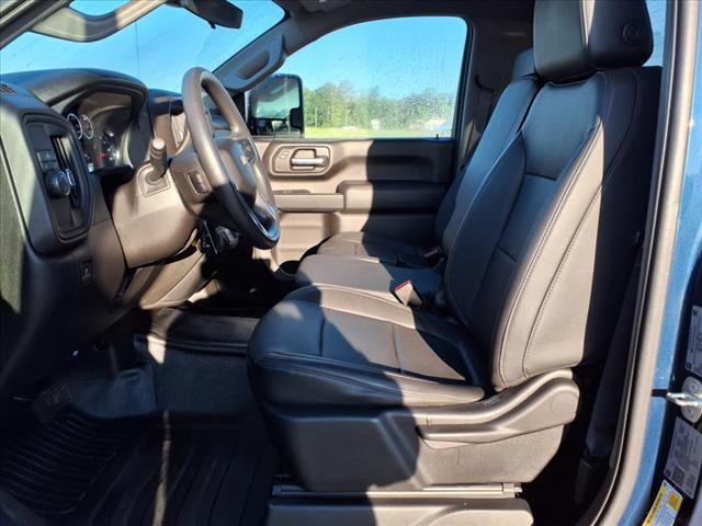 Photo of 2022 Northsky Blue Metallic Chevrolet Silverado 2500