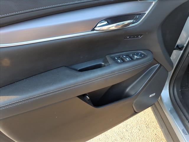 Photo of 2025 Argent Silver Metallic Cadillac XT6
