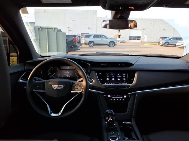 Photo of 2025 Argent Silver Metallic Cadillac XT6