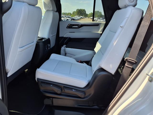Photo of 2025 Iridescent Pearl Tricoat Chevrolet Tahoe