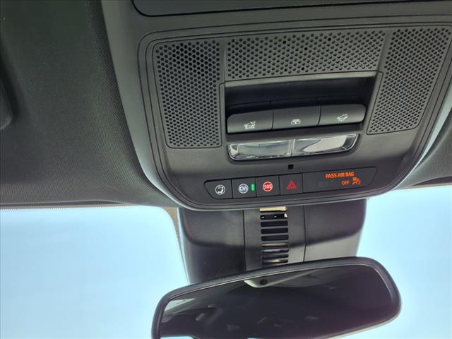 Photo of 2025 Summit White Buick Enclave