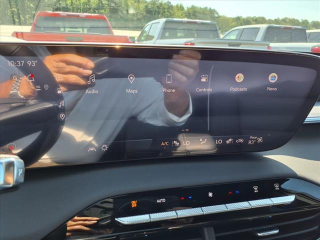 Photo of 2025 Summit White Buick Enclave
