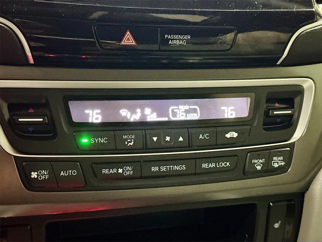 Photo of 2021 Lunar Silver Metallic Honda Pilot