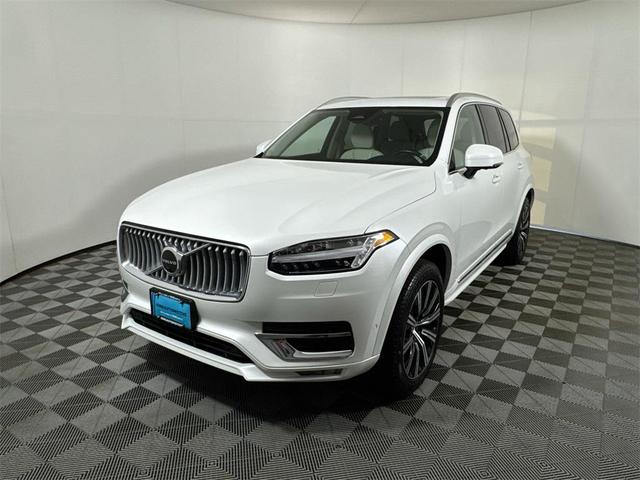 Photo of 2023 Crystal White Metallic Volvo XC90