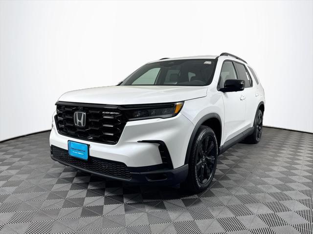 Photo of 2025 Platinum White Pearl Honda Pilot