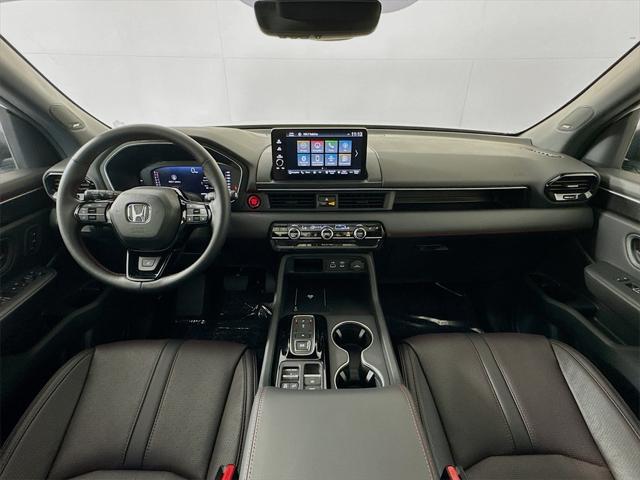 Photo of 2025 Platinum White Pearl Honda Pilot