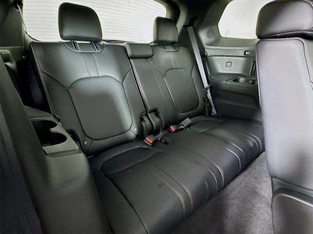 Photo of 2025 Platinum White Pearl Honda Pilot