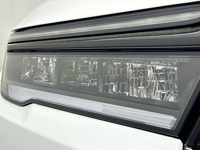Photo of 2025 Platinum White Pearl Honda Pilot