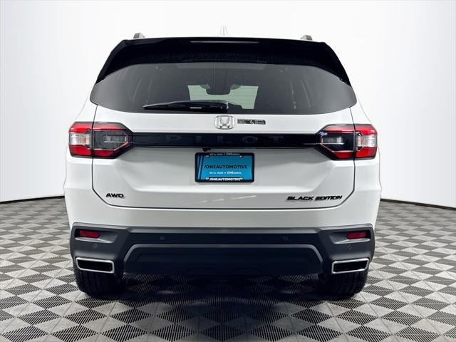 Photo of 2025 Platinum White Pearl Honda Pilot