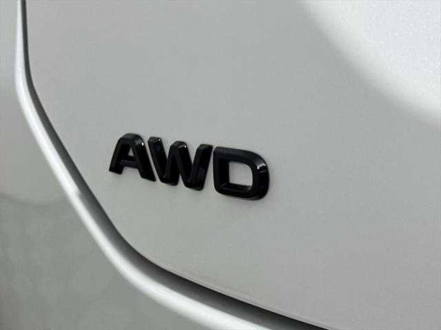 Photo of 2025 Platinum White Pearl Honda Pilot