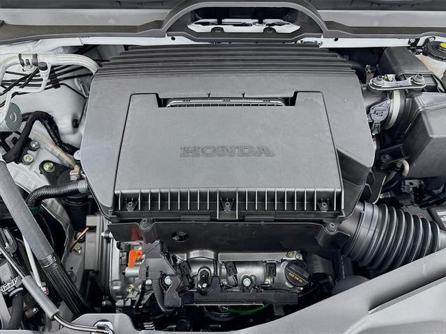 Photo of 2025 Platinum White Pearl Honda Pilot