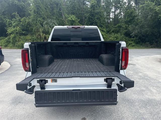 Photo of 2024 Summit White GMC Sierra 1500