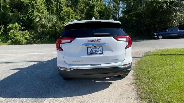 Photo of 2023 Summit White GMC Terrain