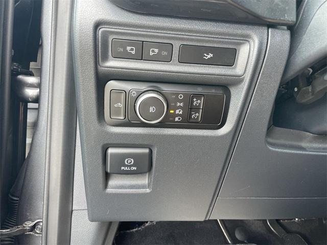 Photo of 2023 Gray Metallic Ford F-150