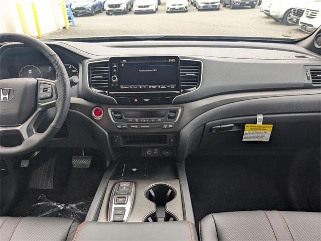 Photo of 2025 Solar Silver Metallic Honda Ridgeline