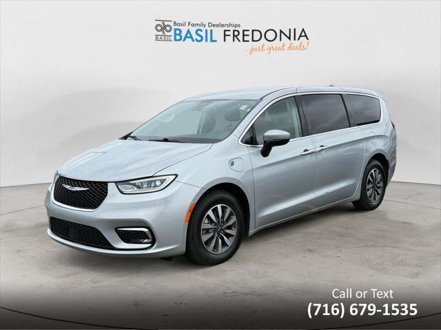 2023 Chrysler Pacifica Hybrid