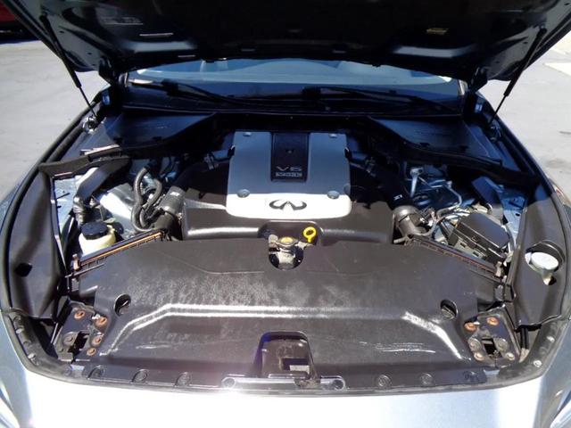 Photo of 2015 Blue INFINITI Q50