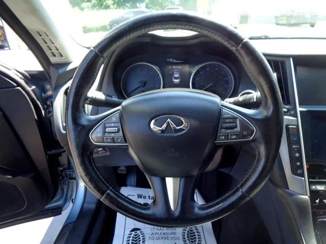 Photo of 2015 Blue INFINITI Q50
