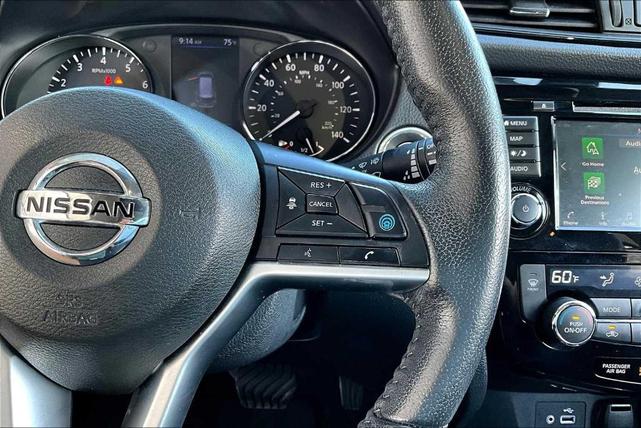 Photo of 2019 White Nissan Rogue
