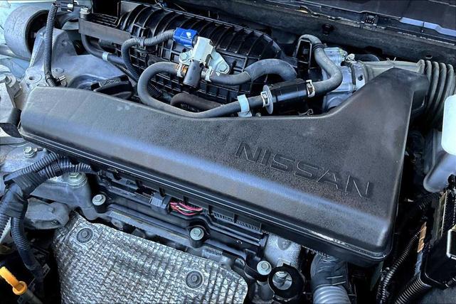Photo of 2019 White Nissan Rogue