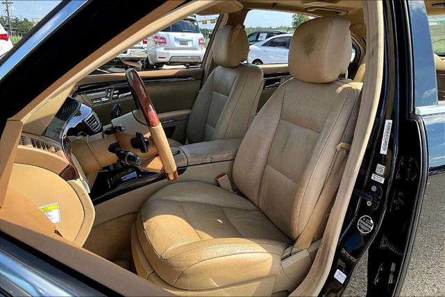 Photo of 2011 Black Mercedes-Benz S-Class