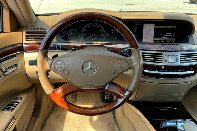 Photo of 2011 Black Mercedes-Benz S-Class