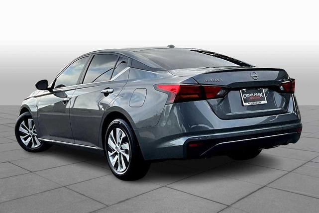 Photo of 2025 Gun Metallic Nissan Altima