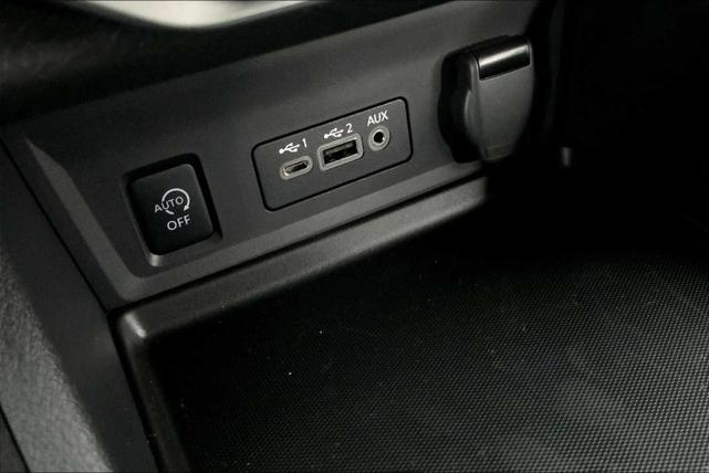 Photo of 2025 Gun Metallic Nissan Sentra