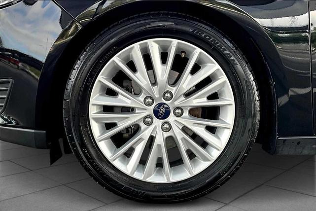 Photo of 2018 Shadow Black Ford Focus
