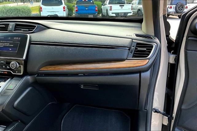 Photo of 2017 Sandstorm Metallic Honda CR-V