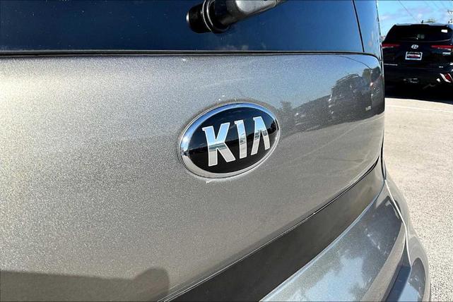Photo of 2018 Titanium Gray Kia Soul