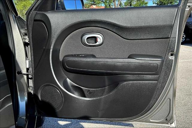 Photo of 2018 Titanium Gray Kia Soul
