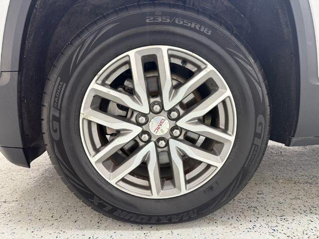 Photo of 2018 Silver GMC Acadia