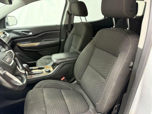 Photo of 2018 Silver GMC Acadia