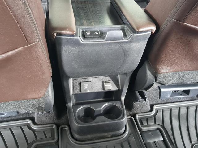 Photo of 2021 Ruby Flare Pearl Toyota Sienna