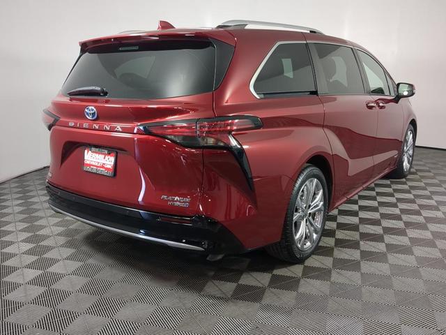 Photo of 2021 Ruby Flare Pearl Toyota Sienna