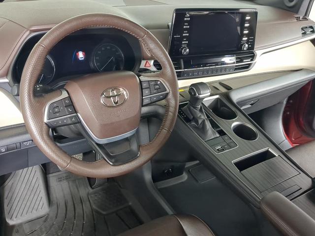 Photo of 2021 Ruby Flare Pearl Toyota Sienna