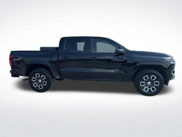 Photo of 2023 Black Chevrolet Colorado