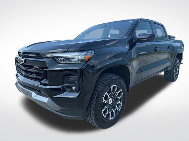 Photo of 2023 Black Chevrolet Colorado